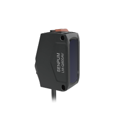 What are the advantages of laser displacement sensors compared to other displacement sensors